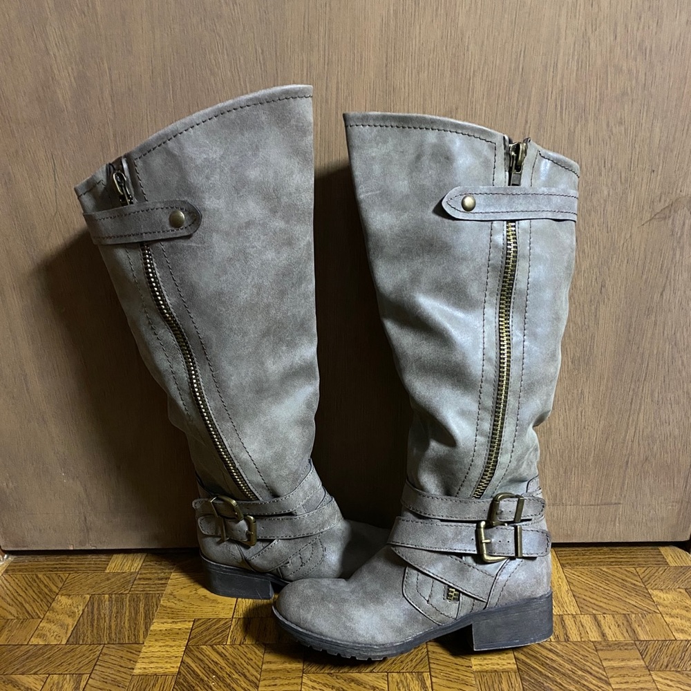 Tall combat boots